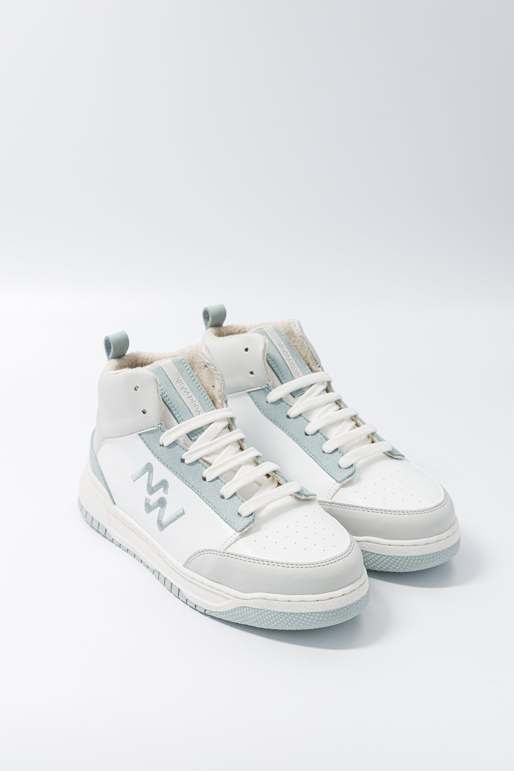 Basket montante vintage Ice Blue – fabriquée en Europe